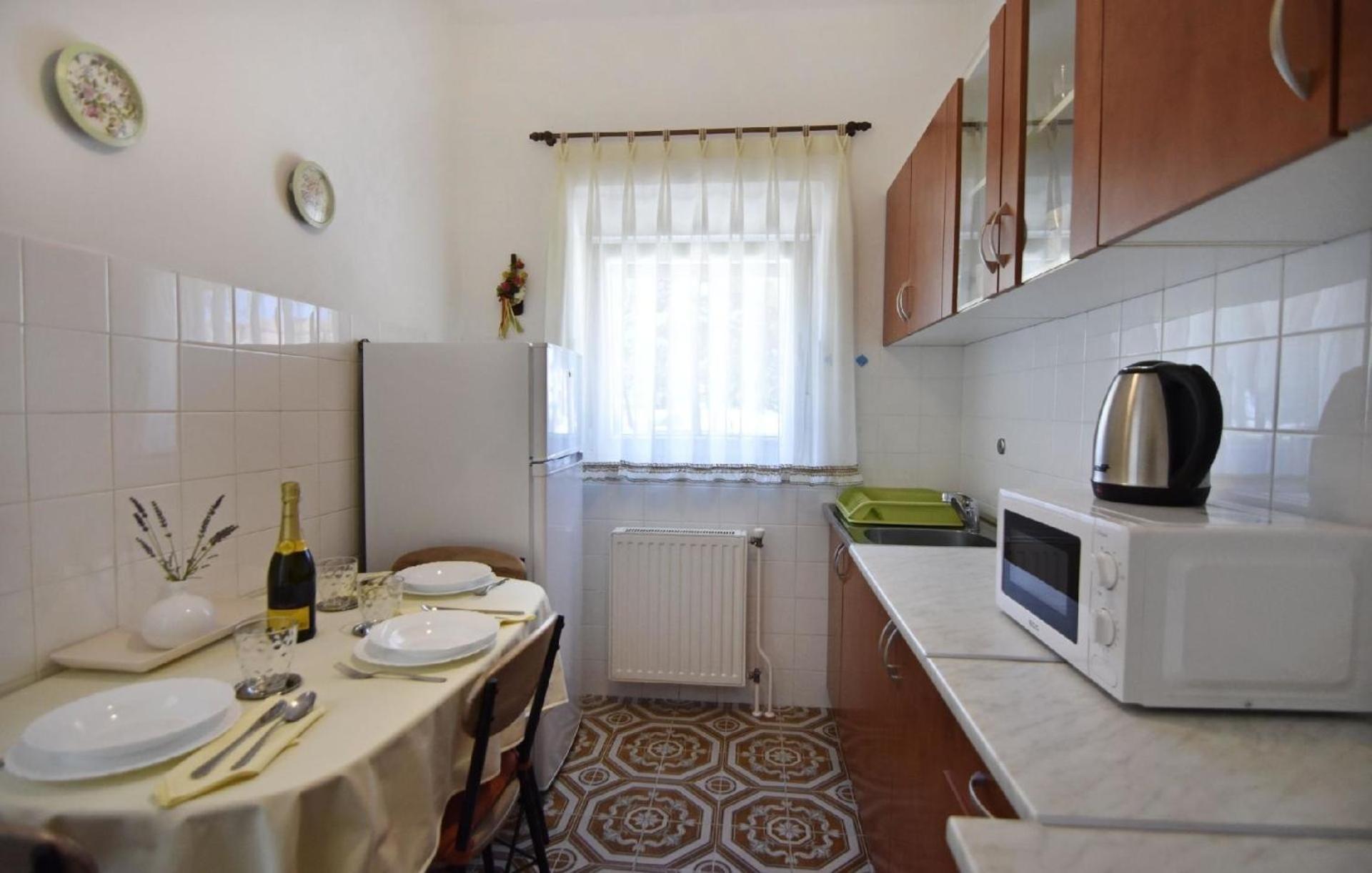 Schoene In Mit Kleiner Terrasse Apartment *